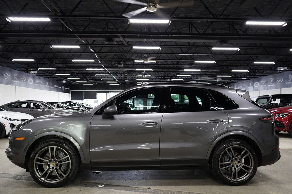 Used 2019 Porsche Cayenne S AWD/4WD image 2