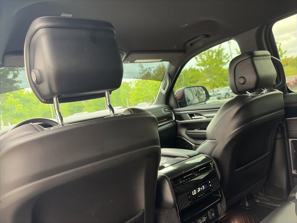 Used 2022 Jeep Wagoneer Series I w/ Convenience Group I AWD/4WD image 33