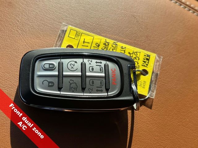 New 2026 Chrysler Pacifica Pinnacle w/ Trailer Tow Group image 36