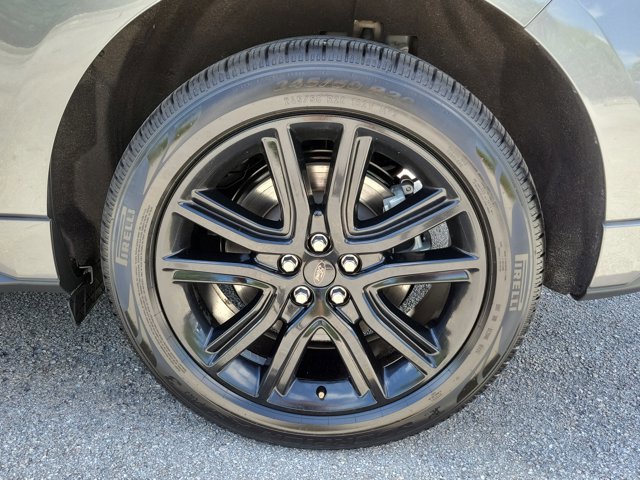 Certified 2023 Ford Edge ST-Line AWD/4WD image 5