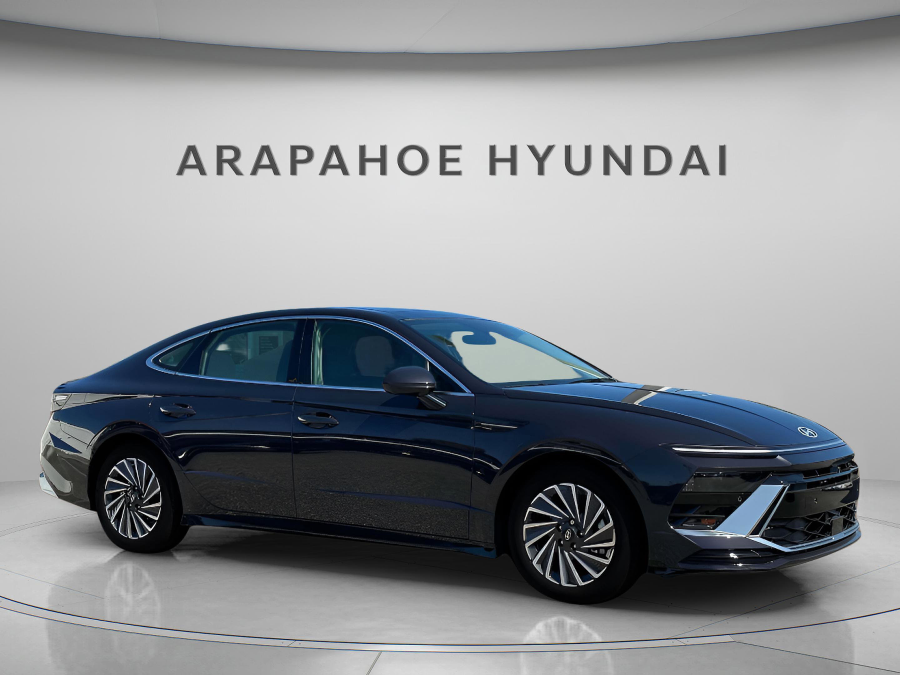 New 2025 Hyundai Sonata Limited image 9