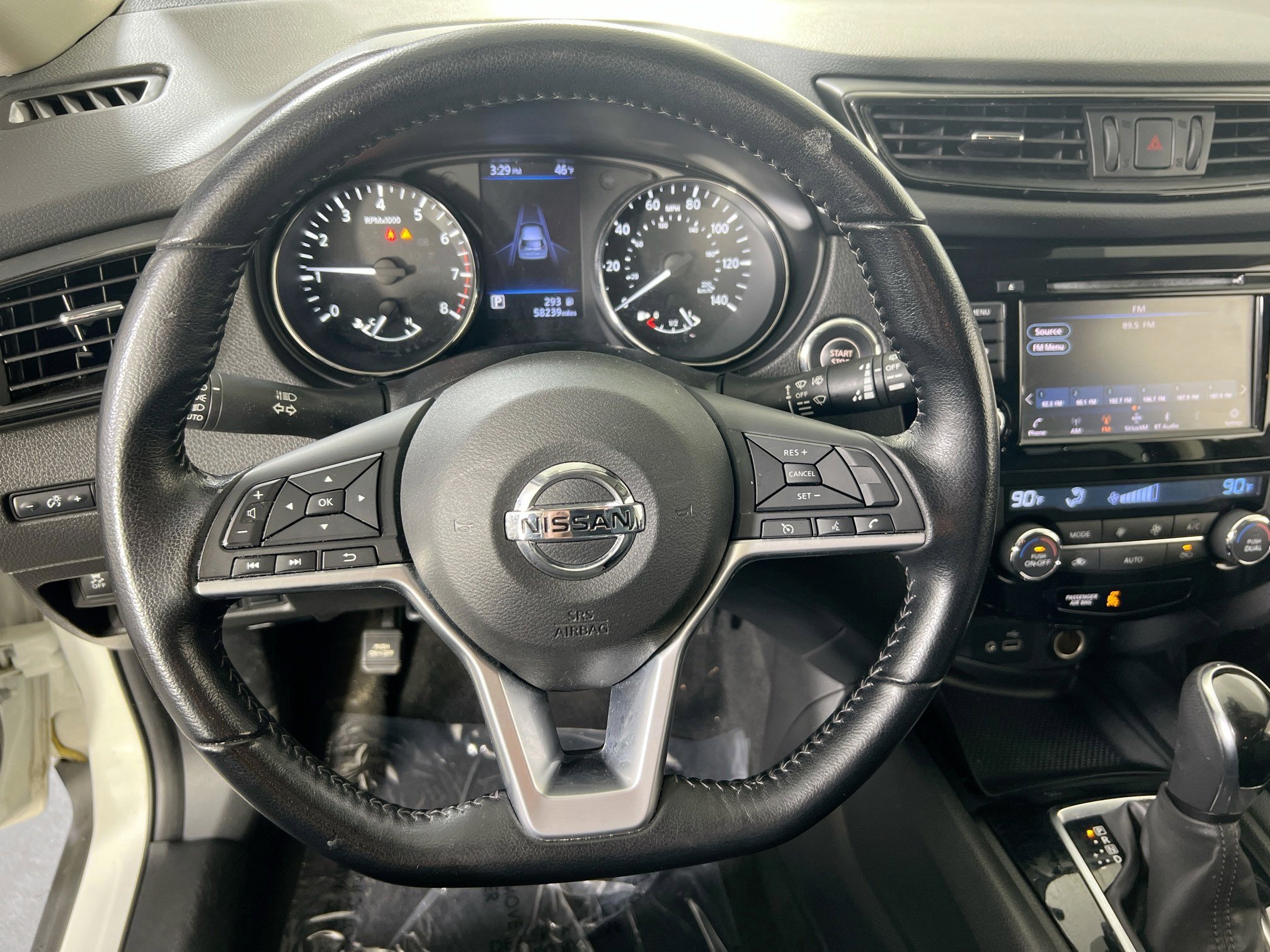 Used 2020 Nissan Rogue SV image 11
