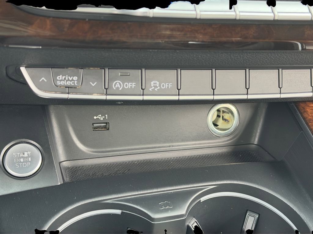 Used 2019 Audi A4 2.0T Premium w/ Convenience Package image 23