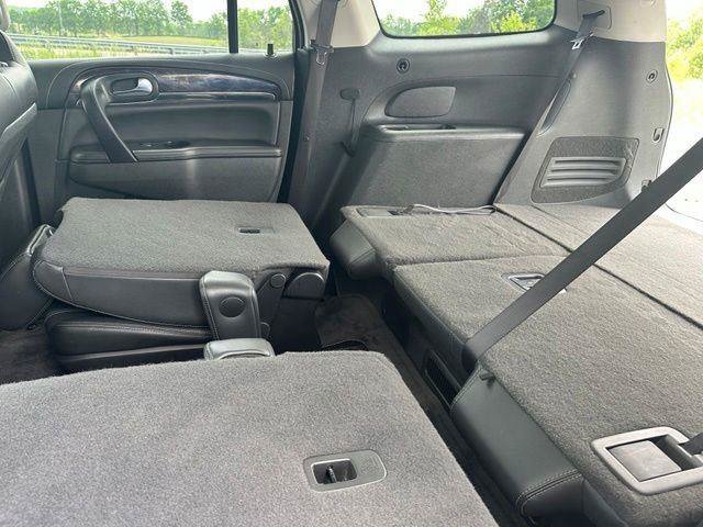Used 2017 Buick Enclave Leather w/ Trailering Package AWD/4WD image 31