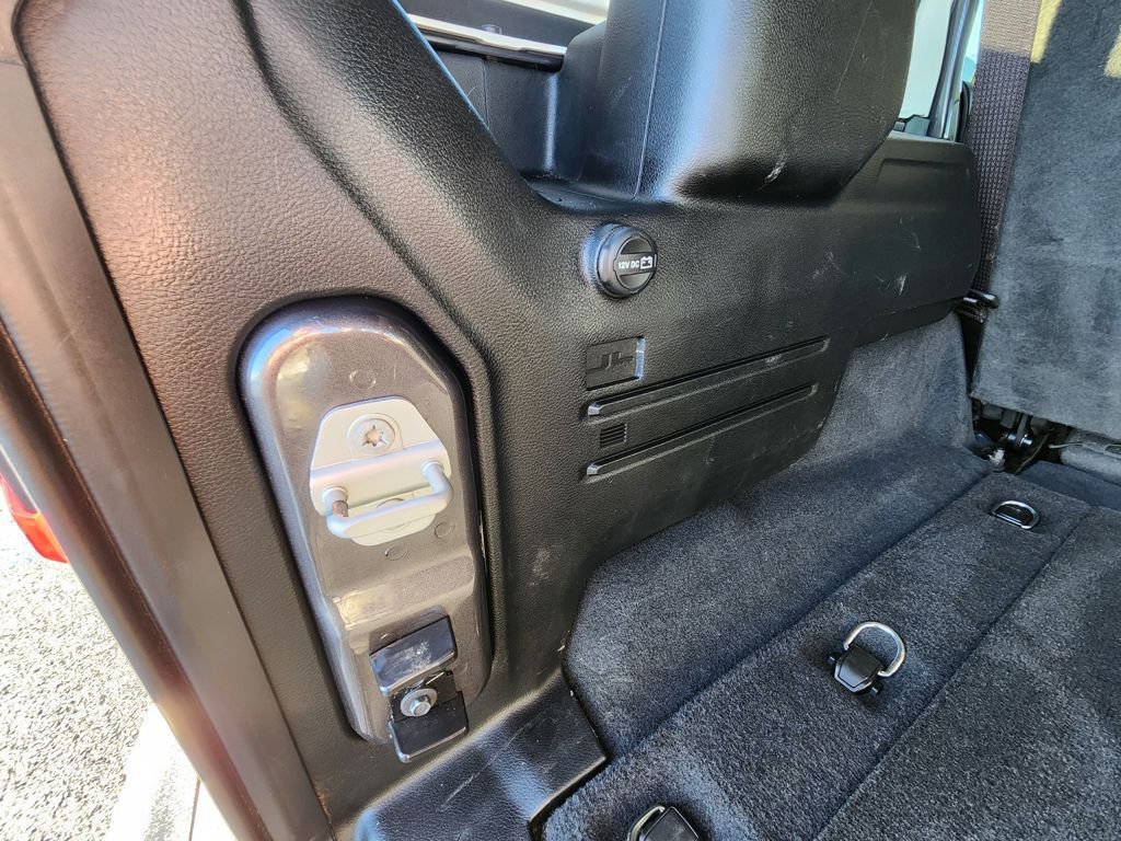 Used 2024 Jeep Wrangler Unlimited Rubicon w/ XTREMEE 35" Tire Package image 25