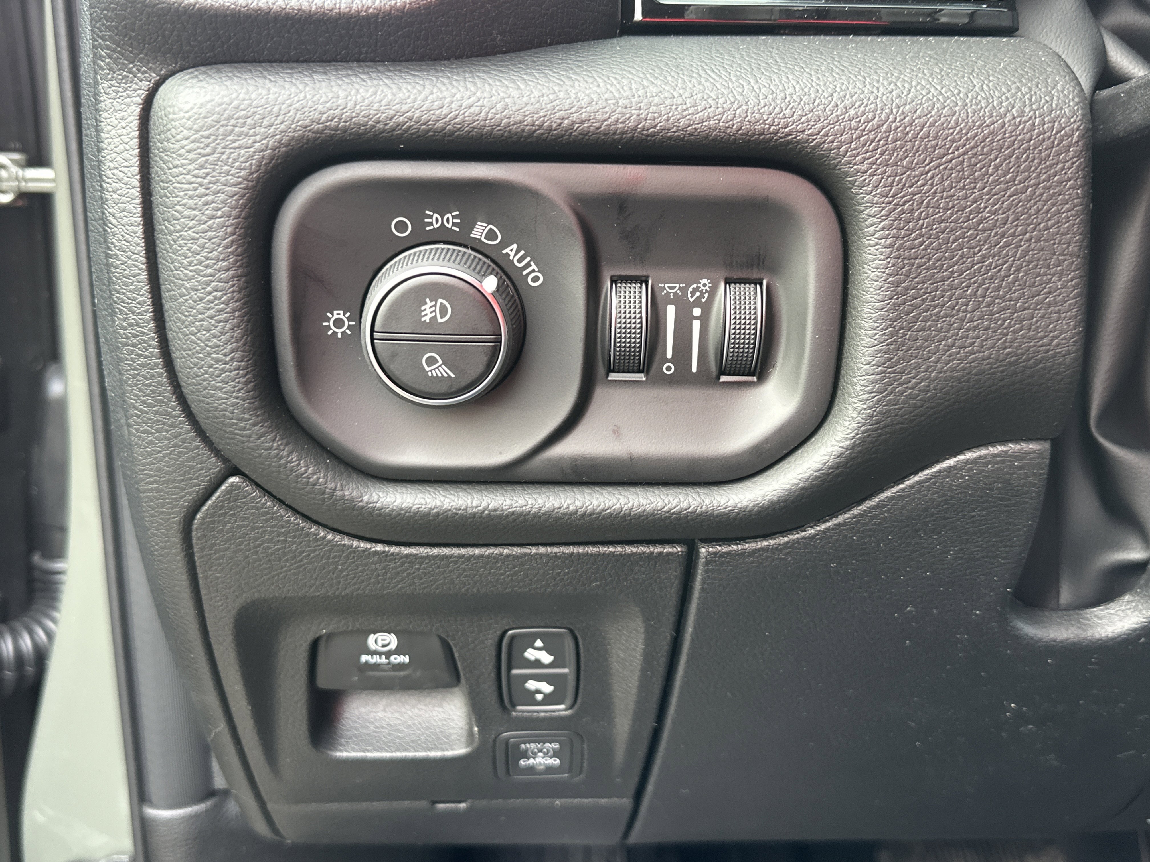 New 2026 RAM 1500 Laramie w/ Night Edition AWD/4WD image 12