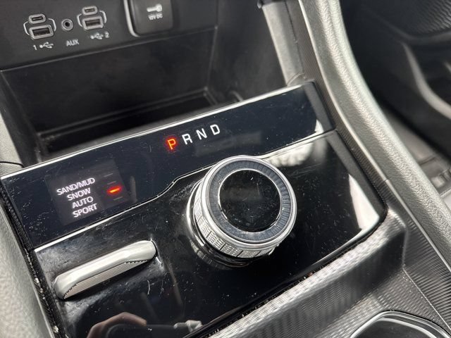 Used 2025 Jeep Grand Cherokee Limited AWD/4WD image 35