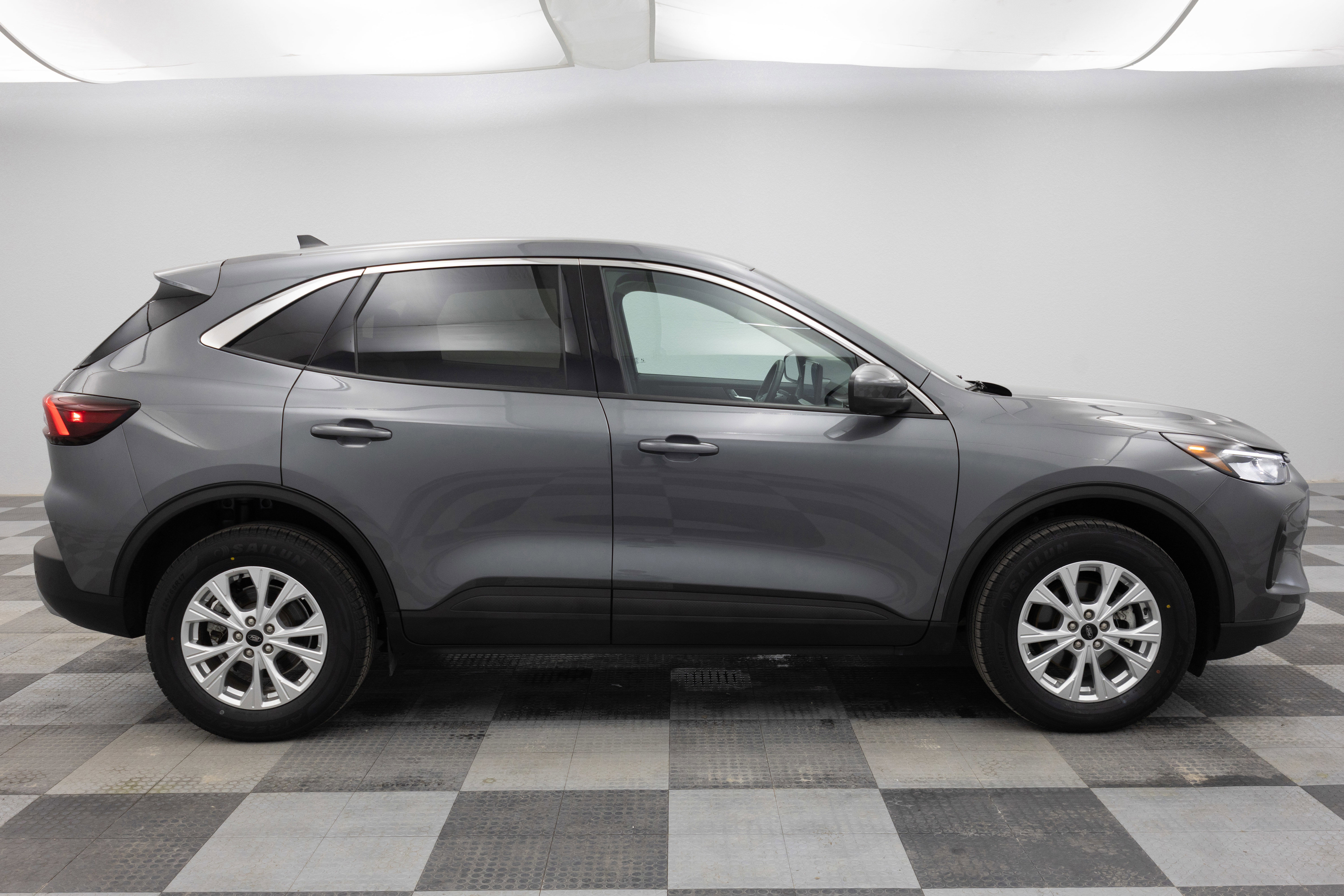 Used 2023 Ford Escape Active w/ Tech Pack #2 image 13