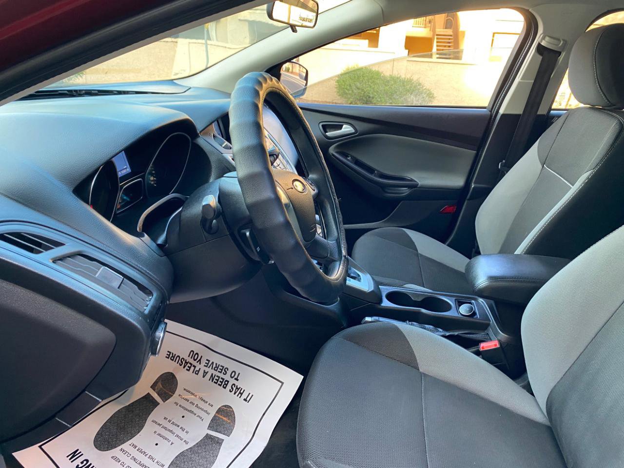 Used 2014 Ford Focus SE image 32