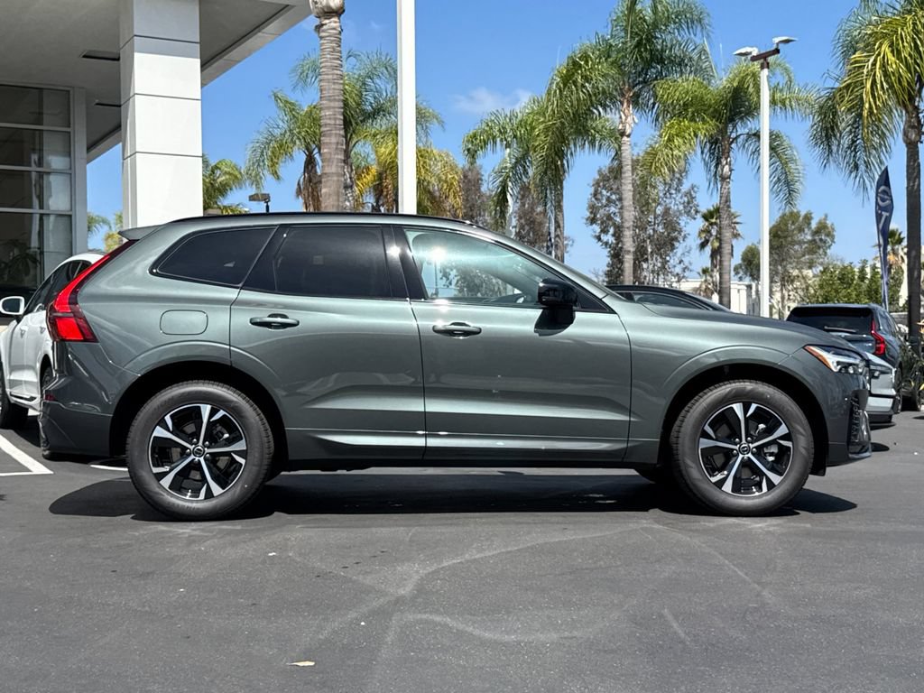New 2026 Volvo XC60 B5 Core w/ Protection Package Premier AWD/4WD image 6