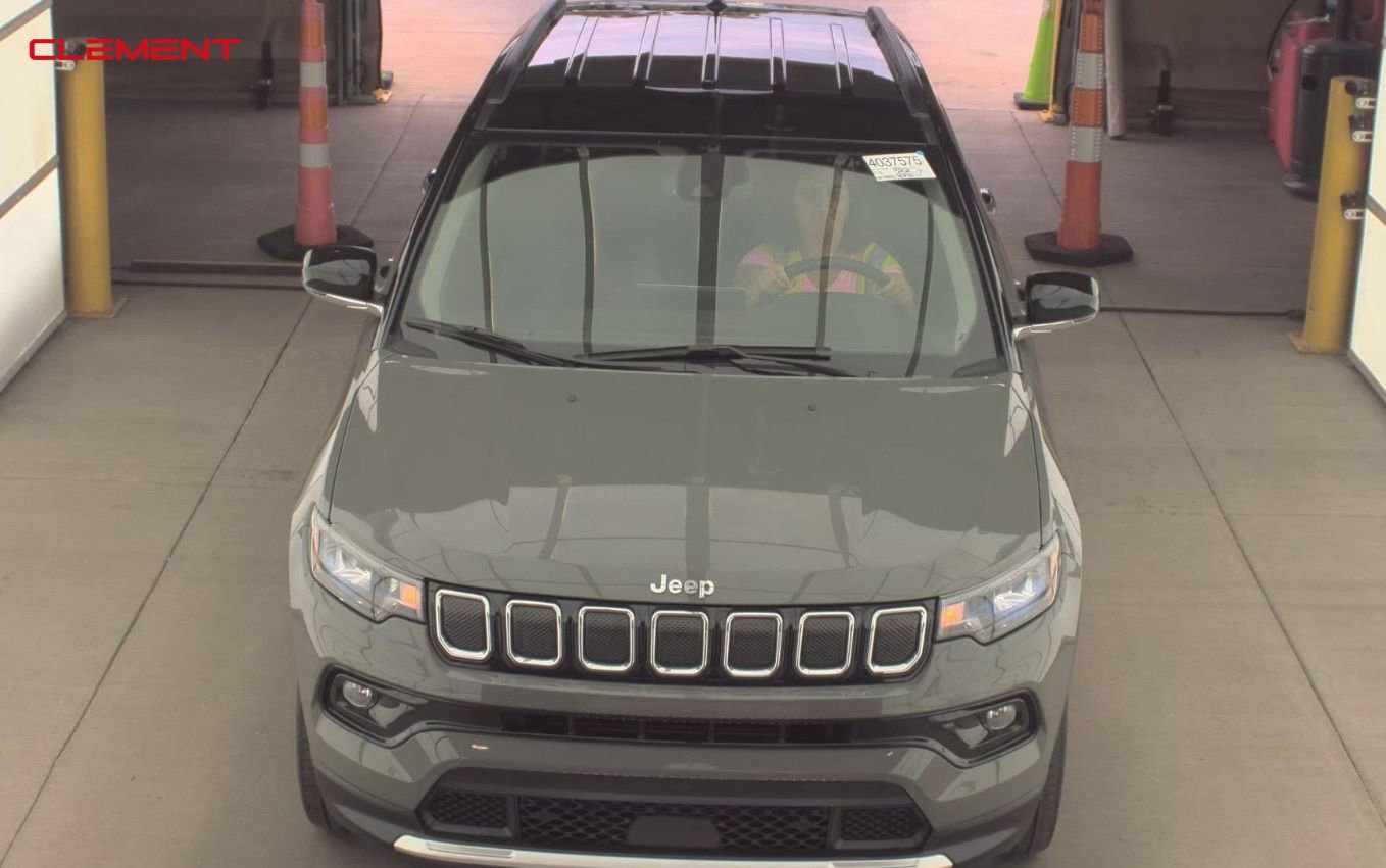 Used 2022 Jeep Compass Limited image 2