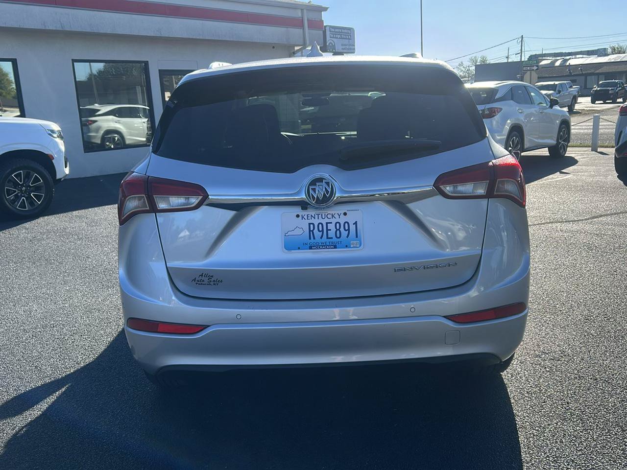 Used 2019 Buick Envision Essence FWD image 6