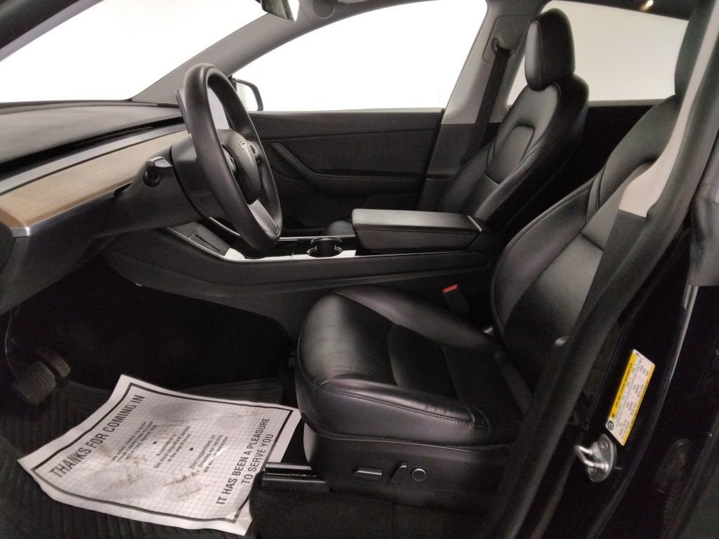 Used 2021 Tesla Model Y Long Range image 26