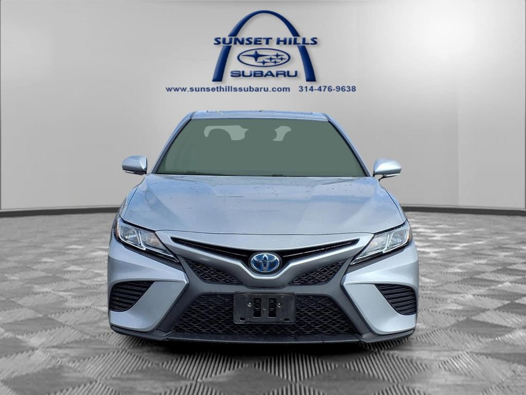 Used 2019 Toyota Camry SE w/ Sunroof Package image 21
