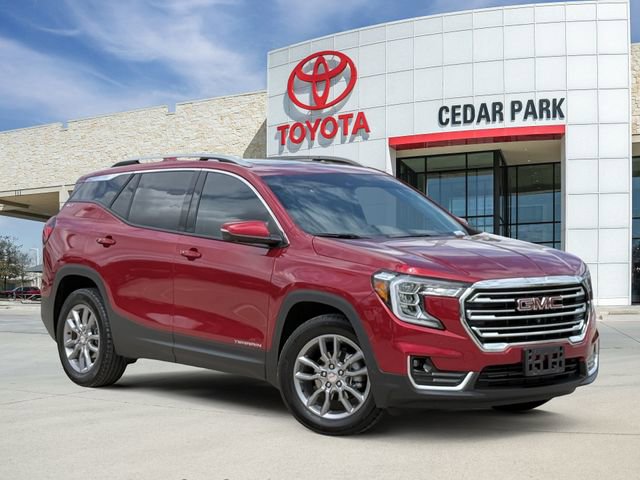 Used 2022 GMC Terrain SLT w/ Tech Package image 1