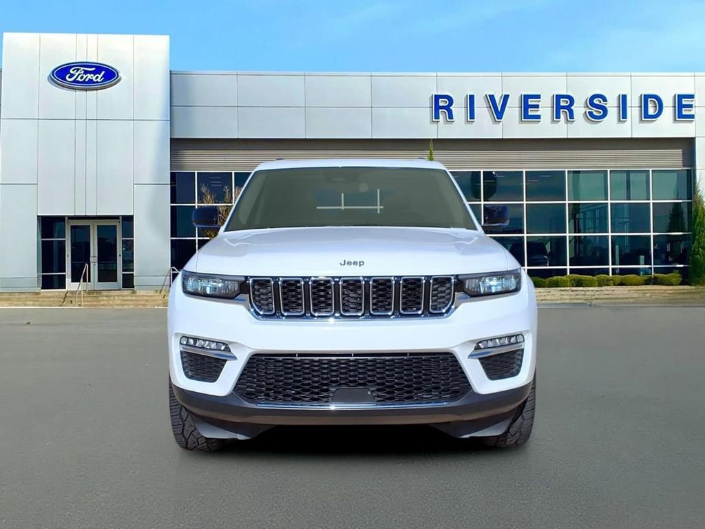 Used 2023 Jeep Grand Cherokee Limited w/ Trailer Tow Prep Group (B) image 2