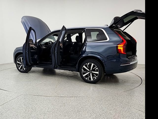 New 2026 Volvo XC90 B5 Core image 12