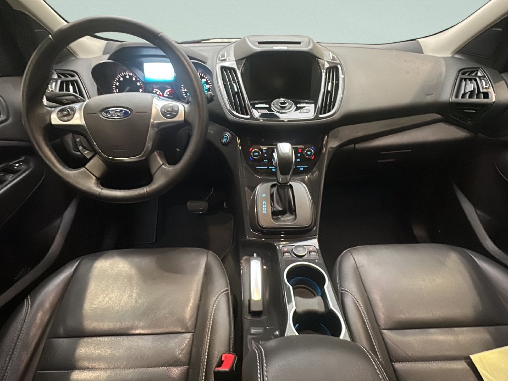 Used 2015 Ford Escape Titanium AWD/4WD image 3