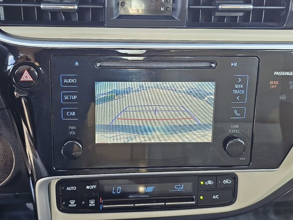 Used 2017 Toyota Corolla LE image 36