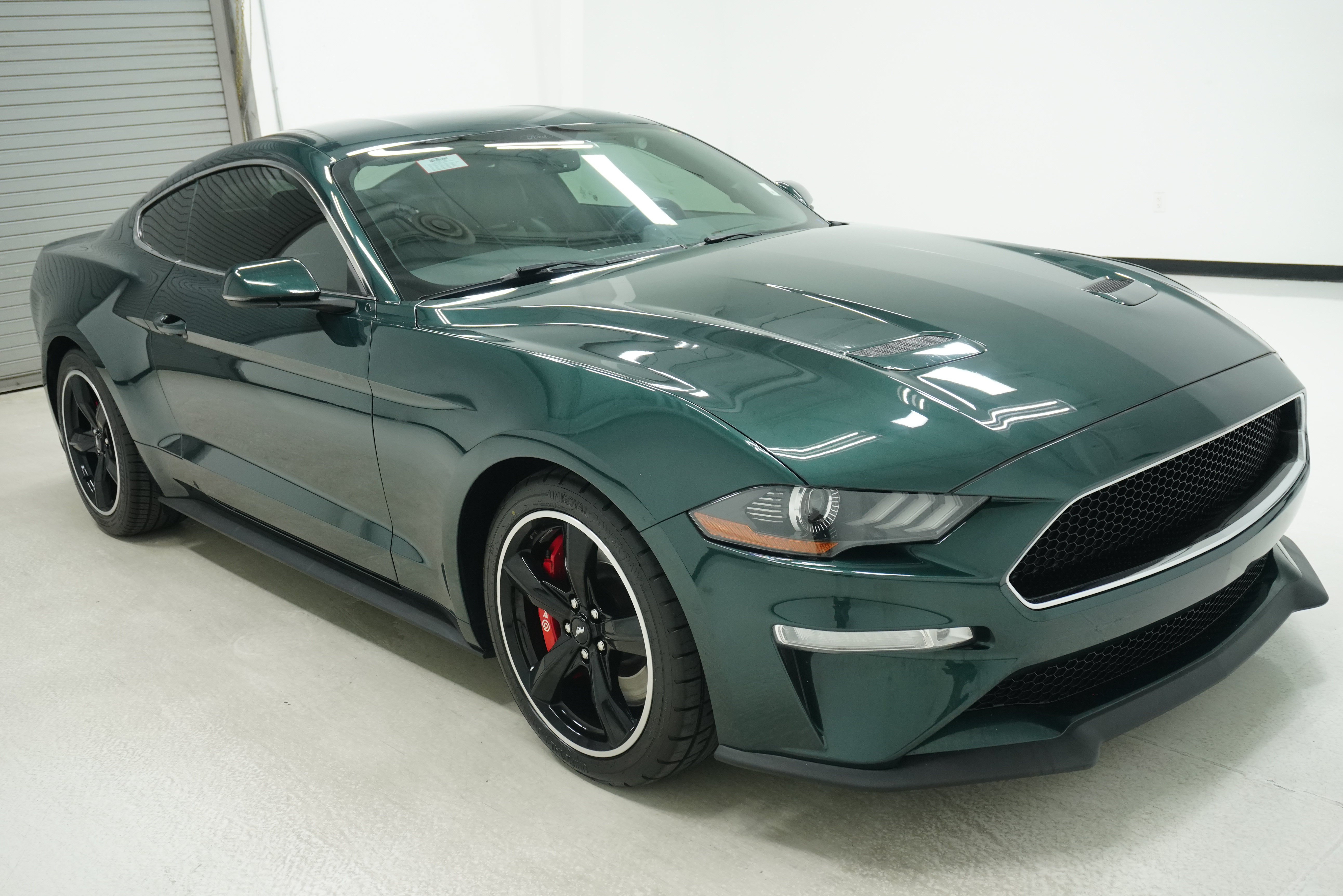 Used 2019 Ford Mustang Bullitt w/ Bullitt Electronics Package RWD image 3