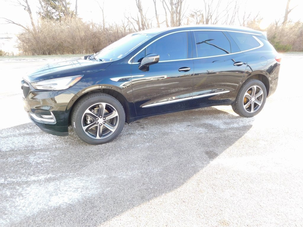 Used 2021 Buick Enclave Essence w/ Sport Touring Edition image 7