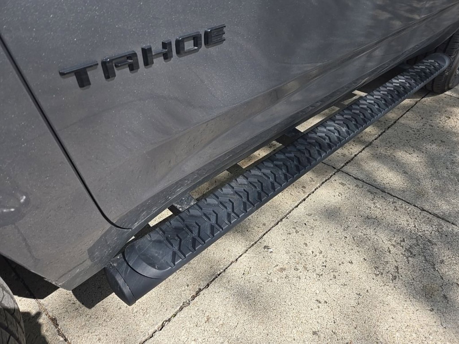 Used 2021 Chevrolet Tahoe Z71 w/ Z71 Off-Road Package AWD/4WD image 29