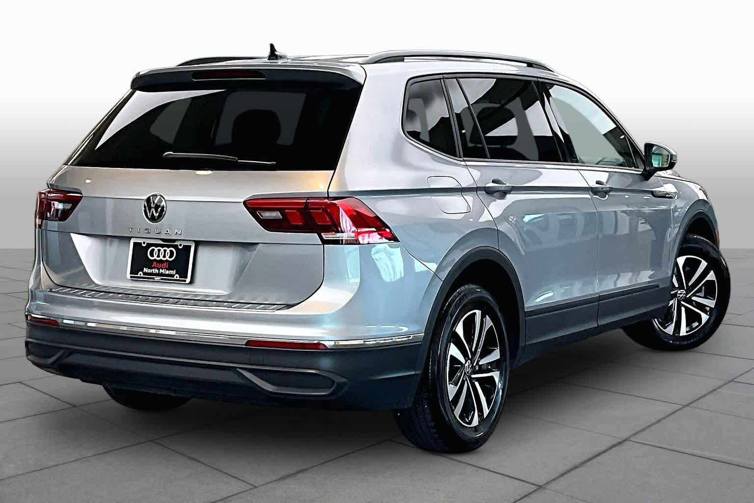 Used 2023 Volkswagen Tiguan S FWD image 12
