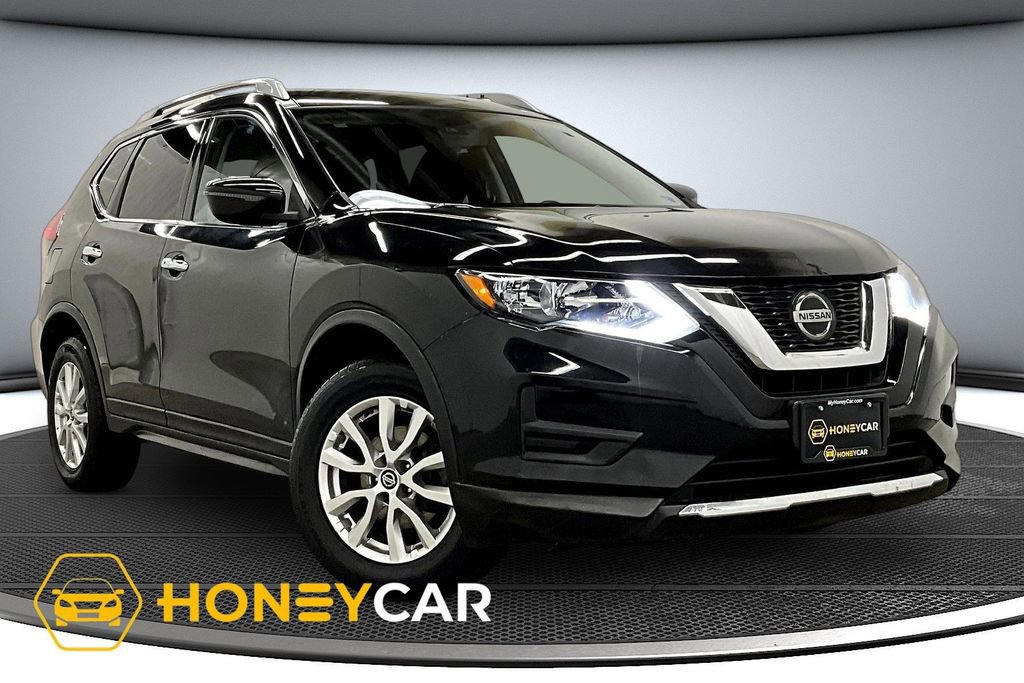 Used 2019 Nissan Rogue SV image 1