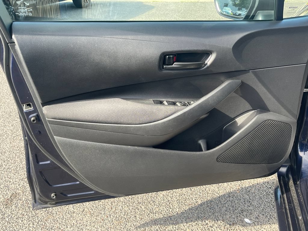 Used 2022 Toyota Corolla LE FWD image 11