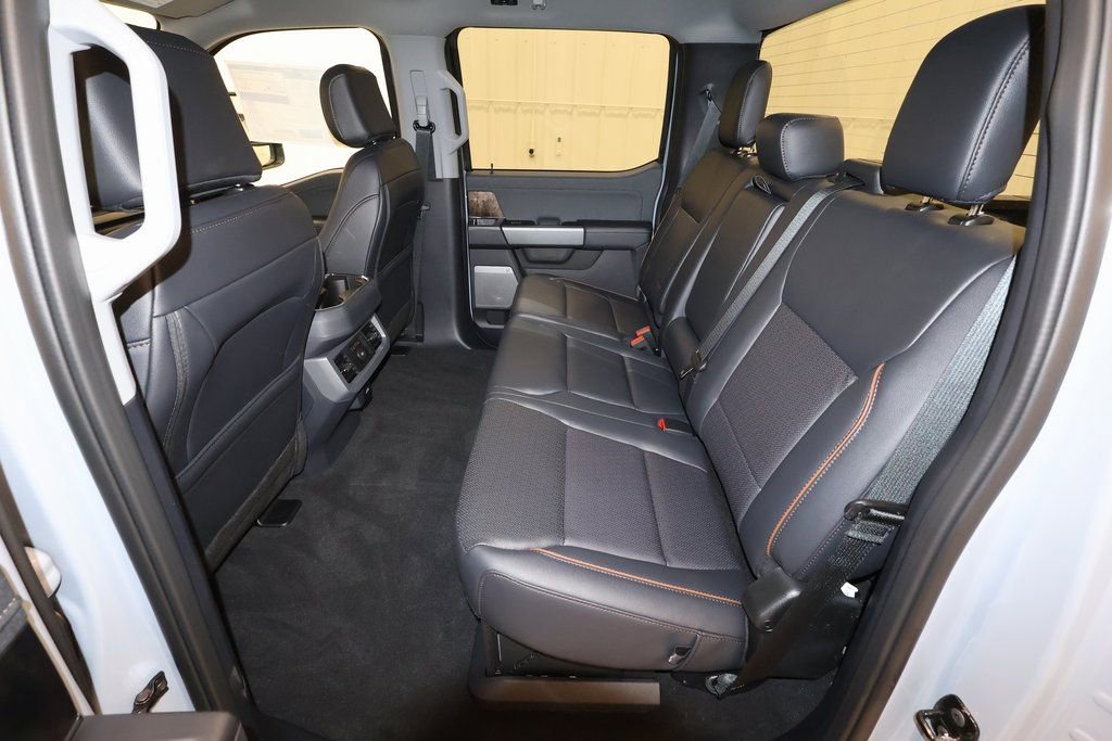 New 2026 Ford F350 Lariat w/ Black Appearance Package image 13