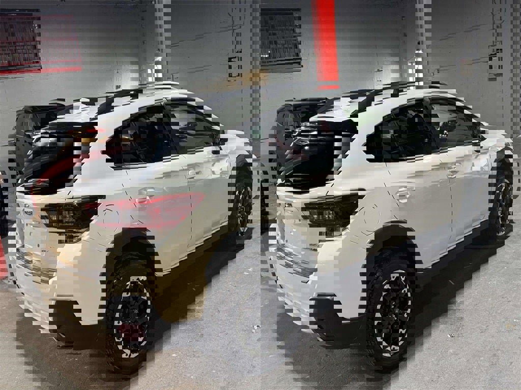 Used 2023 Subaru Crosstrek 2.0i Premium image 7