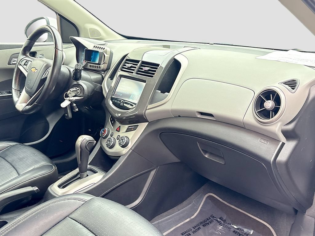 Used 2015 Chevrolet Sonic LTZ FWD image 27