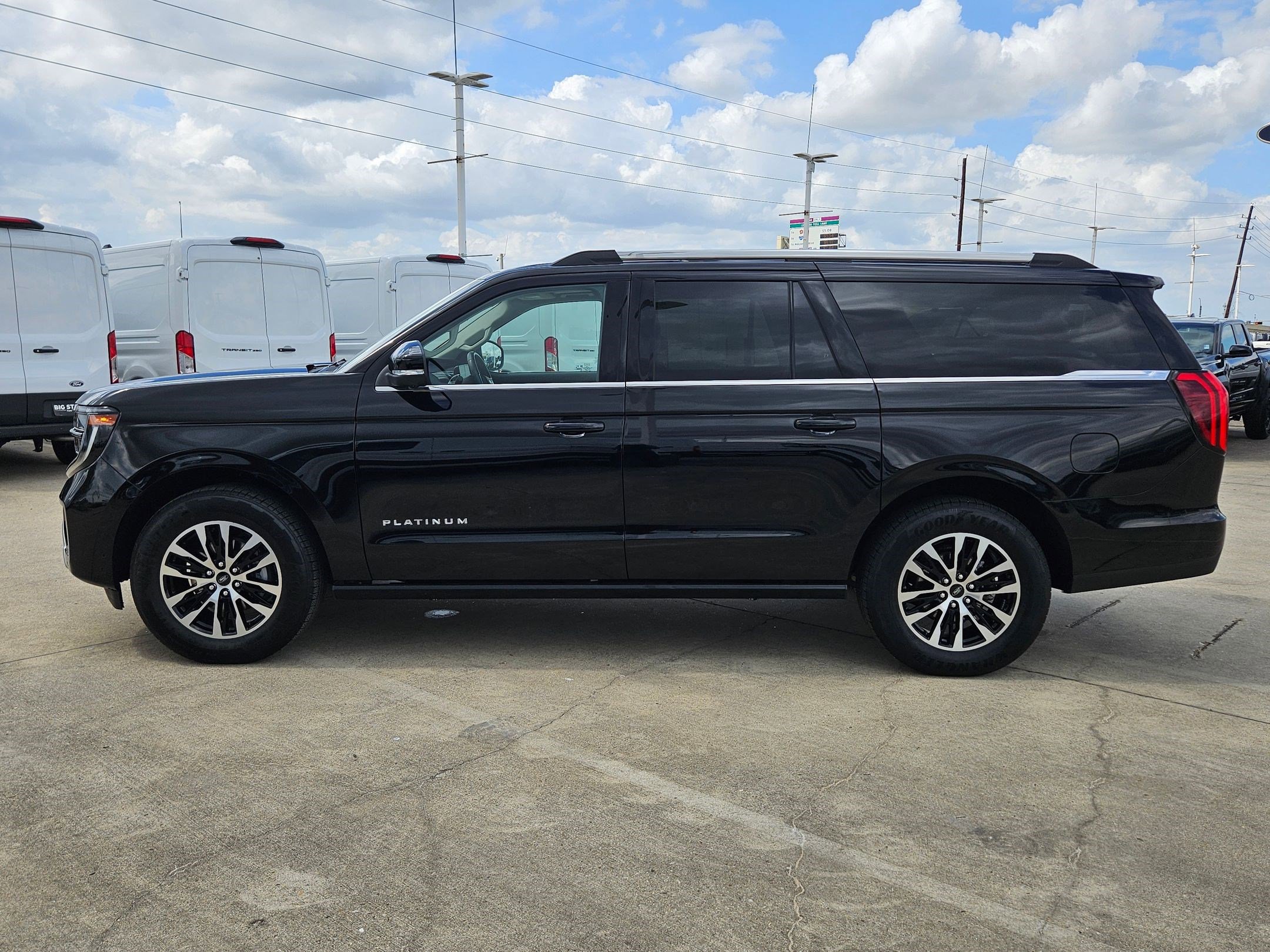 Used 2025 Ford Expedition Max Platinum image 7