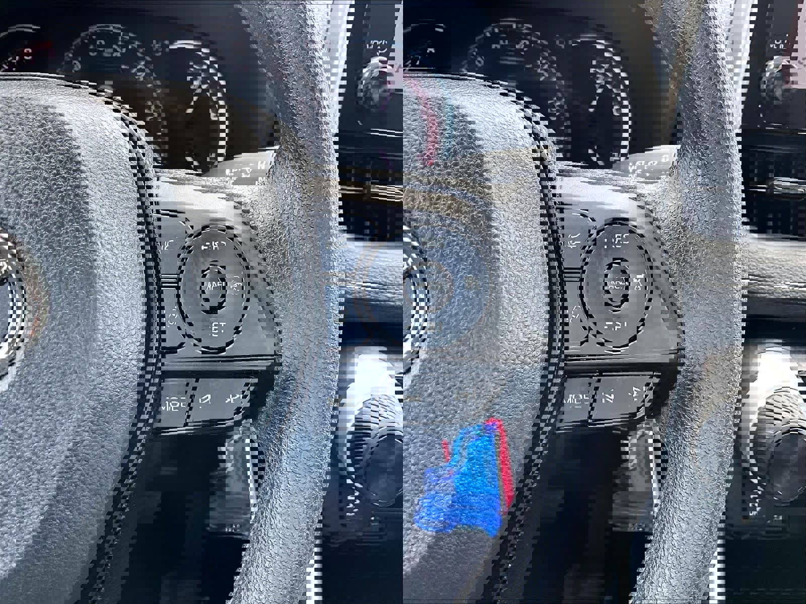 Used 2025 Toyota RAV4 LE image 24