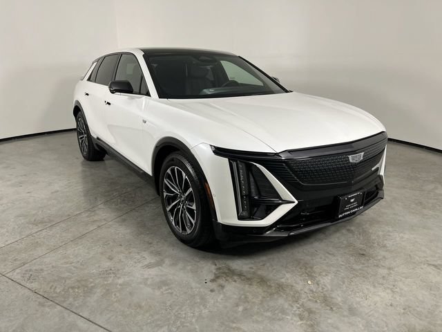 Certified 2024 Cadillac Lyriq Sport RWD image 2