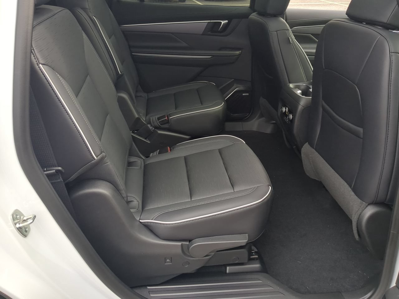 New 2026 Buick Enclave Sport Touring w/ Super Cruise Package FWD image 28
