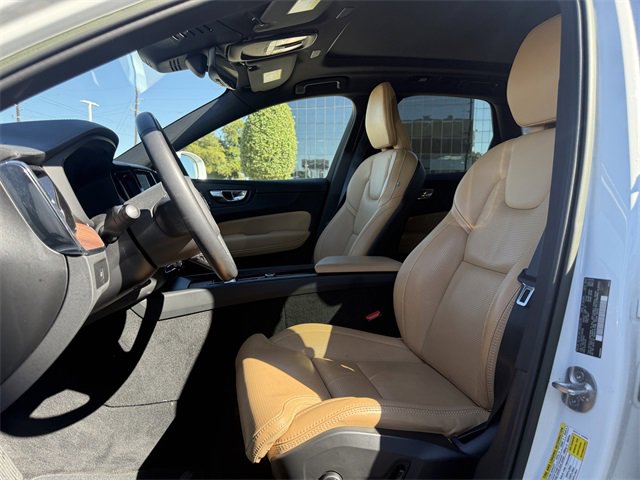 Certified 2023 Volvo XC60 B5 Ultimate image 12