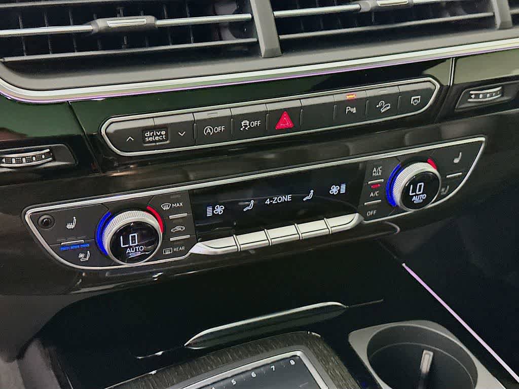 Used 2018 Audi Q7 3.0T Prestige AWD/4WD image 18