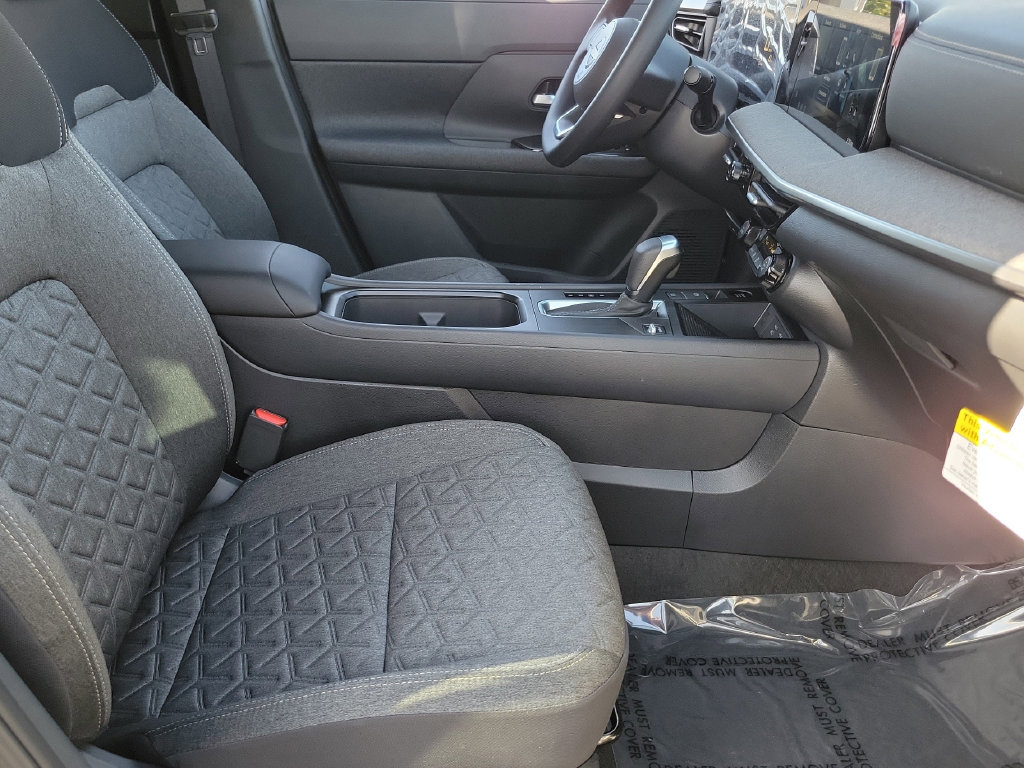 New 2026 Nissan Kicks SV w/ SV Premium Package FWD image 19