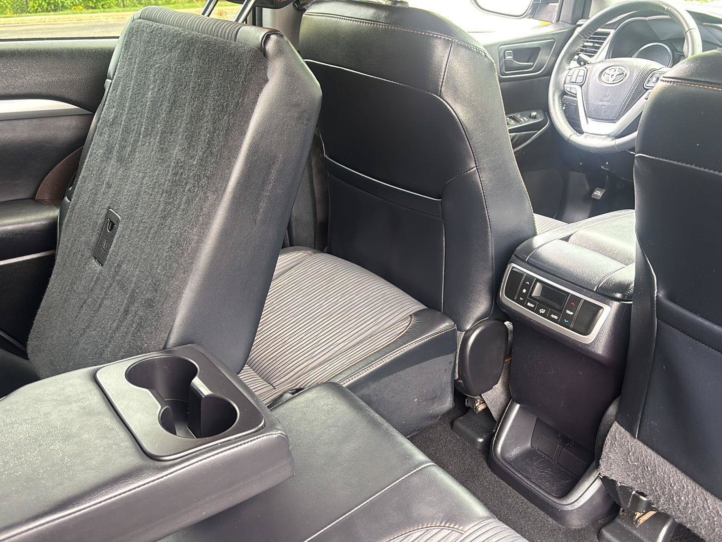 Used 2016 Toyota Highlander Plus FWD image 21
