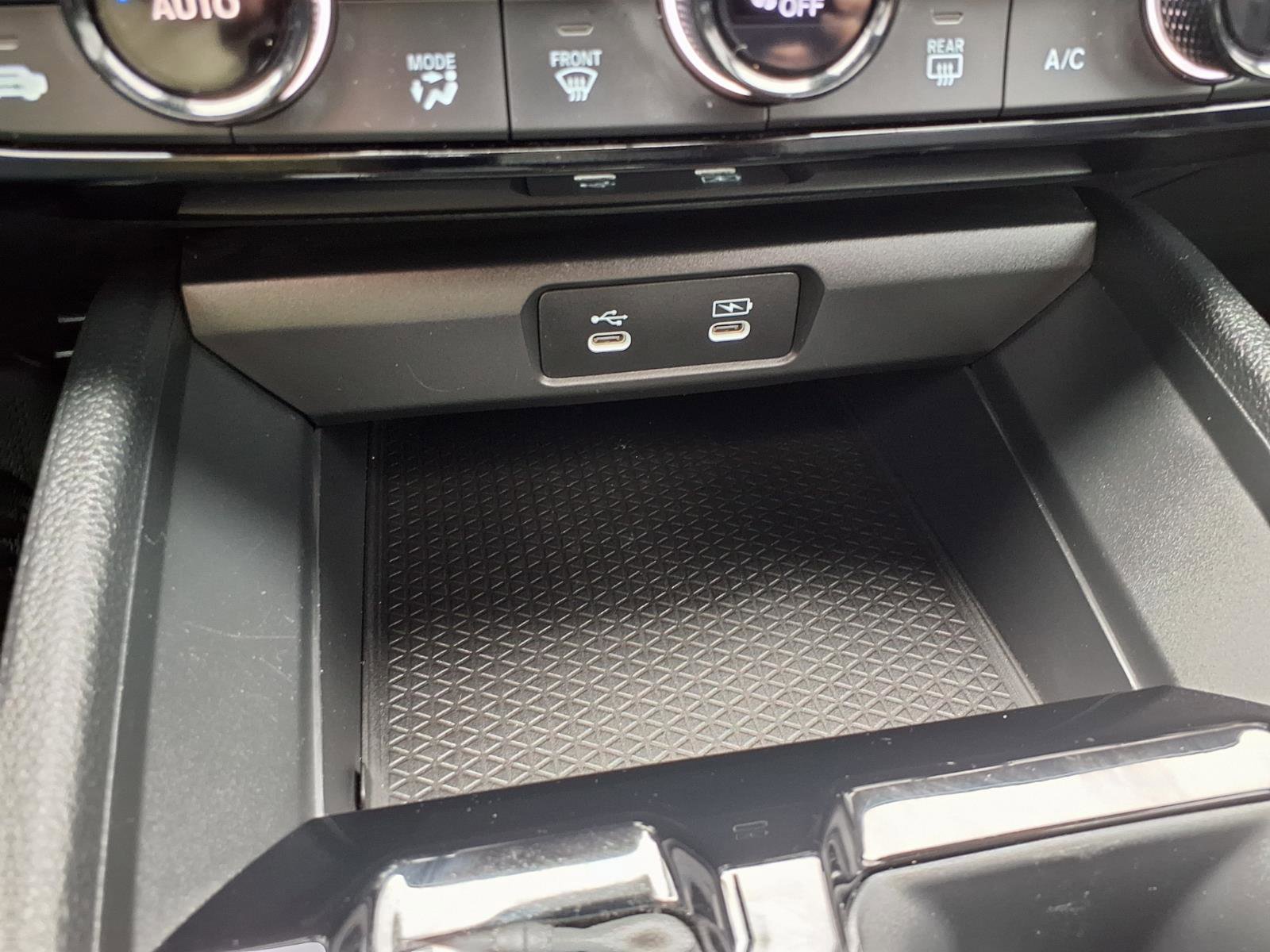 Used 2023 Honda Accord Sport image 11