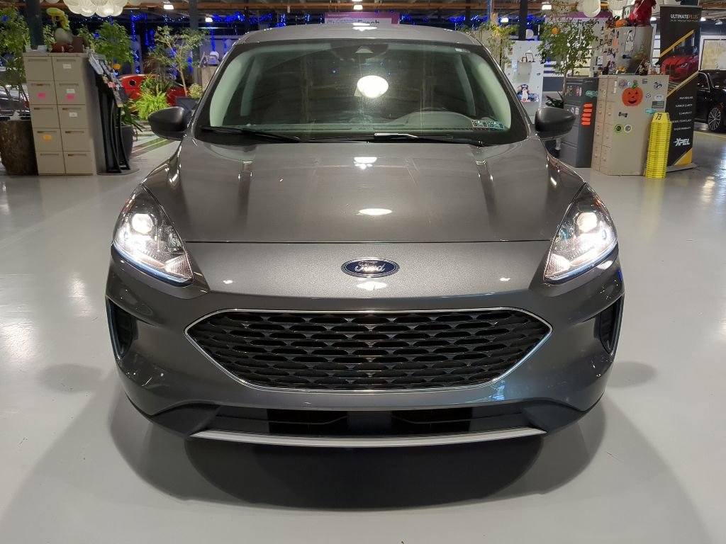 Used 2022 Ford Escape SE w/ Convenience Package AWD/4WD image 3