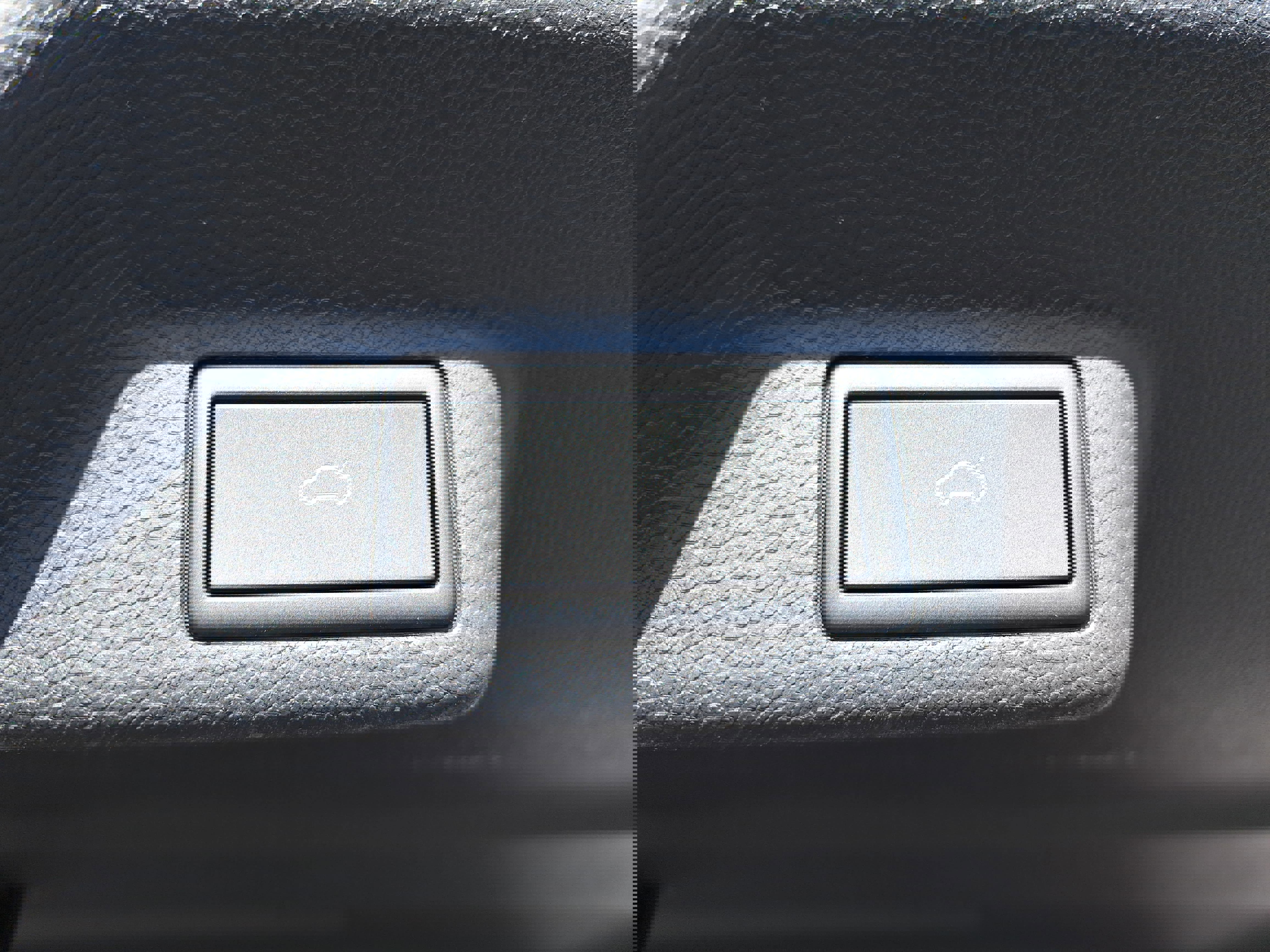 New 2025 Volkswagen ID. Buzz Pro S image 14