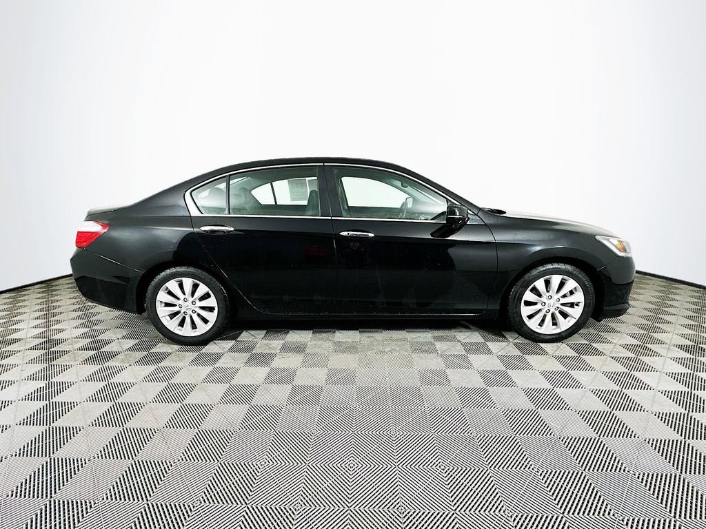 Used 2015 Honda Accord EX-L image 10