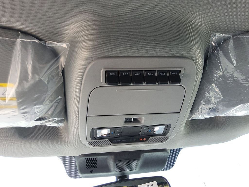 New 2026 Ford F550 2WD Crew Cab Super Duty image 12