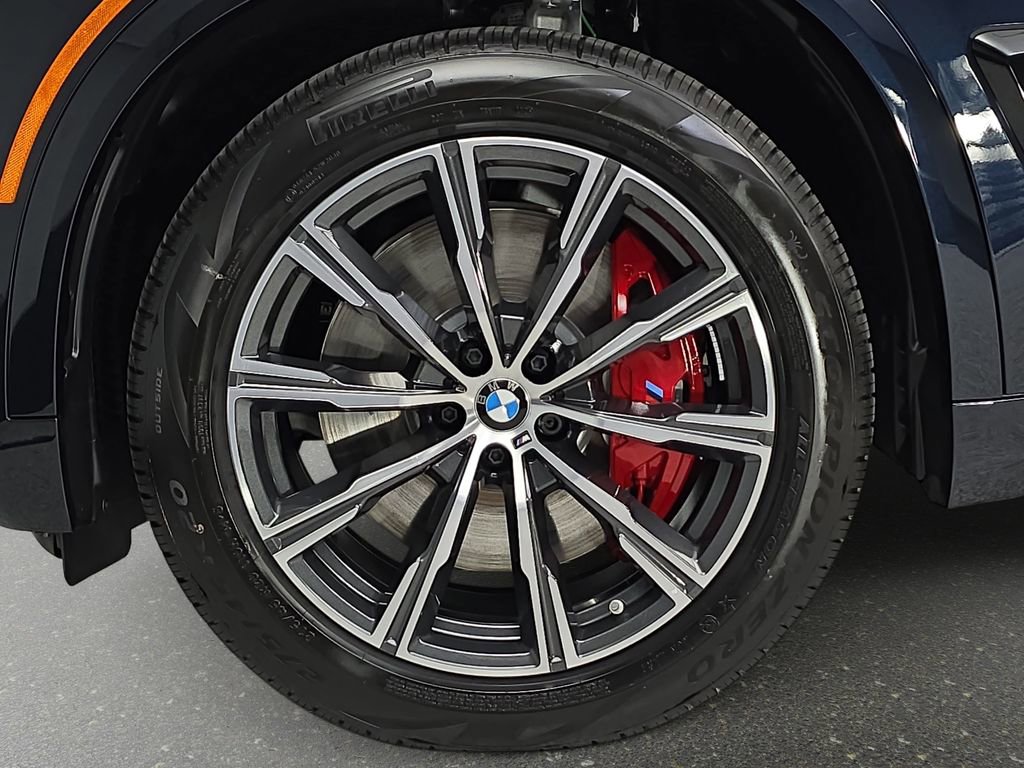 New 2026 BMW X5 xDrive50e w/ Executive Package image 32