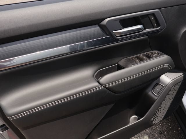 New 2026 GMC Terrain Elevation w/ Elevation Premium Package AWD/4WD image 16