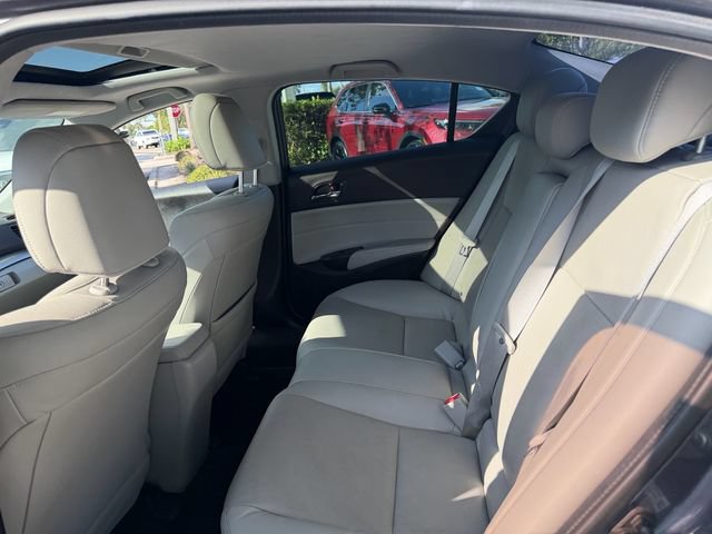 Used 2017 Acura ILX FWD image 13