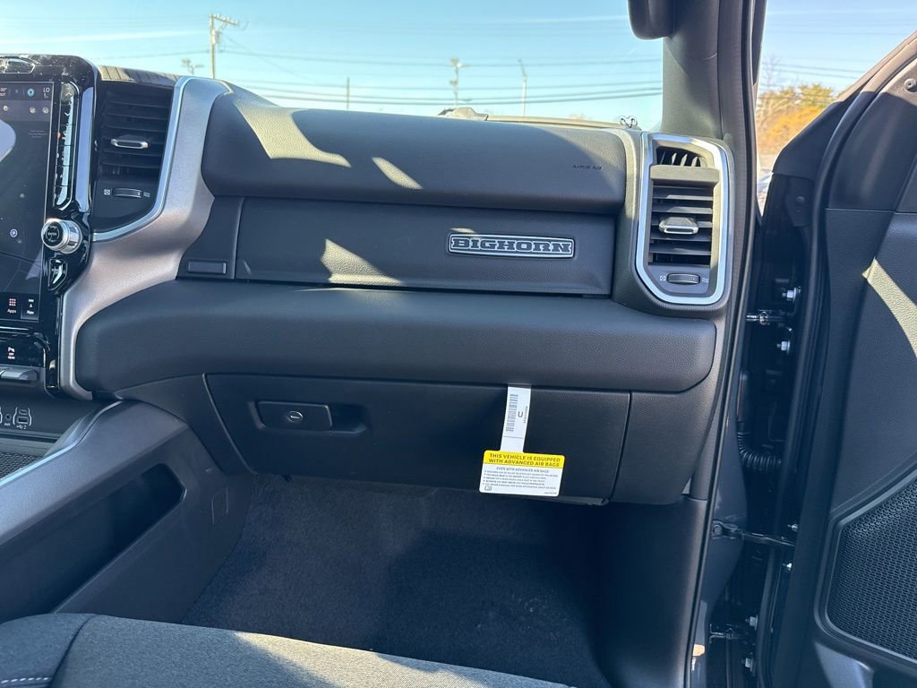 New 2026 RAM 1500 4x4 Crew Cab image 30