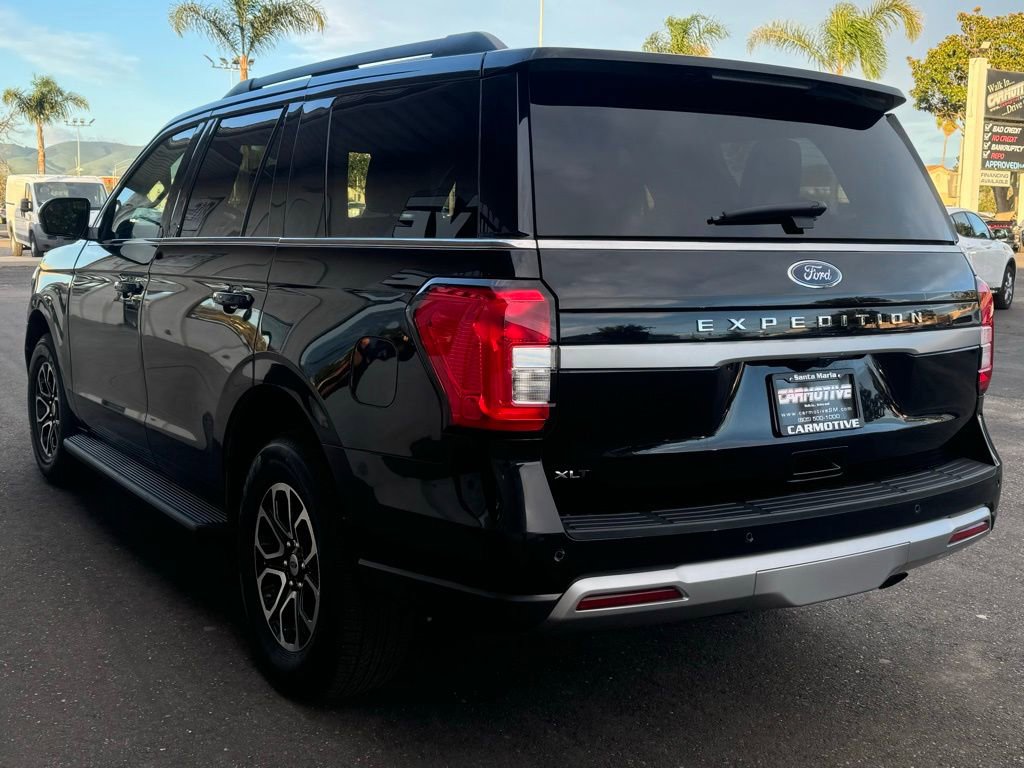 Used 2024 Ford Expedition XLT image 9